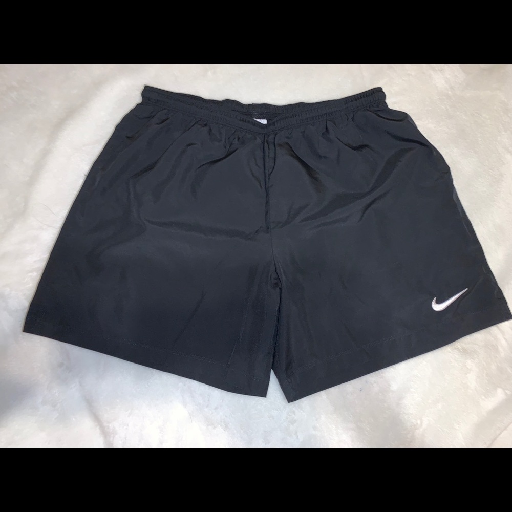 Black nike shorts